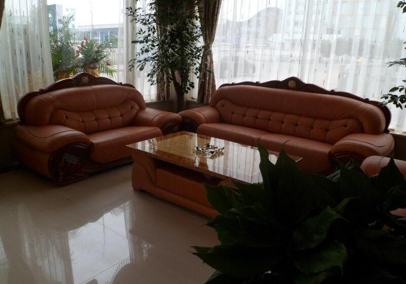 فندق Greentree Inn Zhejiang Taizhou Tiantai Bus Station Express