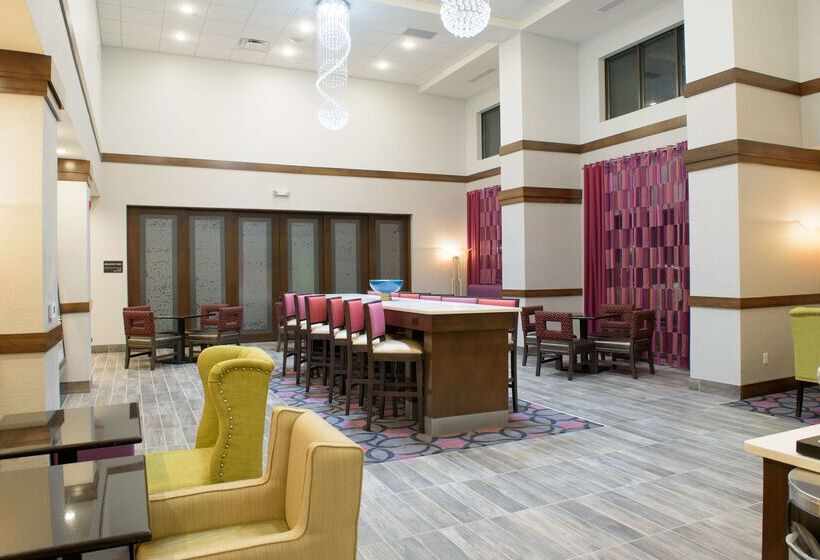 فندق Hampton Inn & Suites Bay City