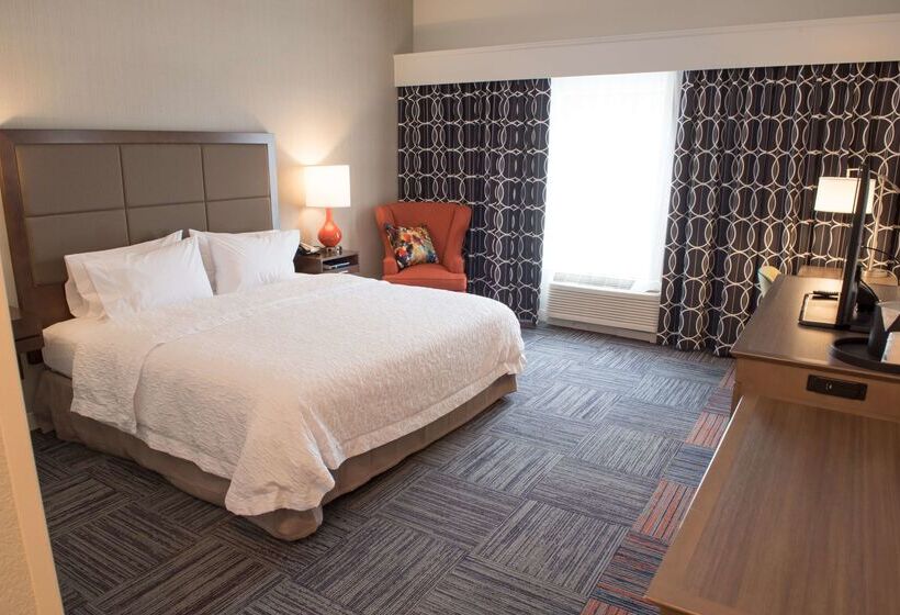 فندق Hampton Inn & Suites Bay City