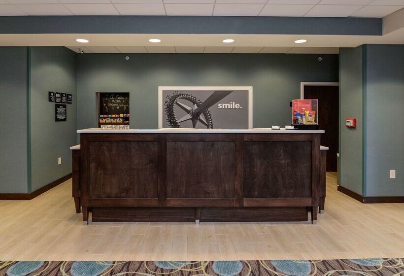 ホテル Hampton Inn Brighton