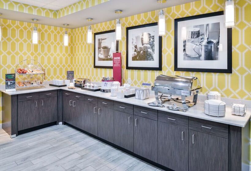 فندق Hampton Inn Emporia