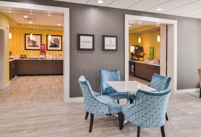 فندق Hampton Inn Emporia