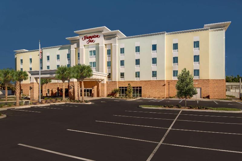 בית מלון כפרי Hampton Inn By Hilton Plant City