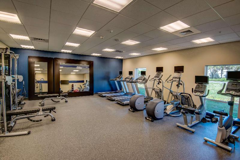 בית מלון כפרי Hampton Inn By Hilton Plant City