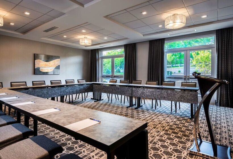 فندق Hampton Inn & Suites Bridgewater