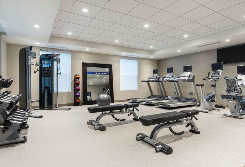 فندق Hampton Inn & Suites Bridgewater