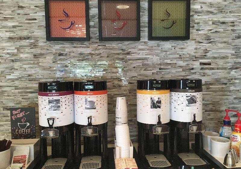 فندق Hampton Inn & Suites Newburgh Stewart Airport