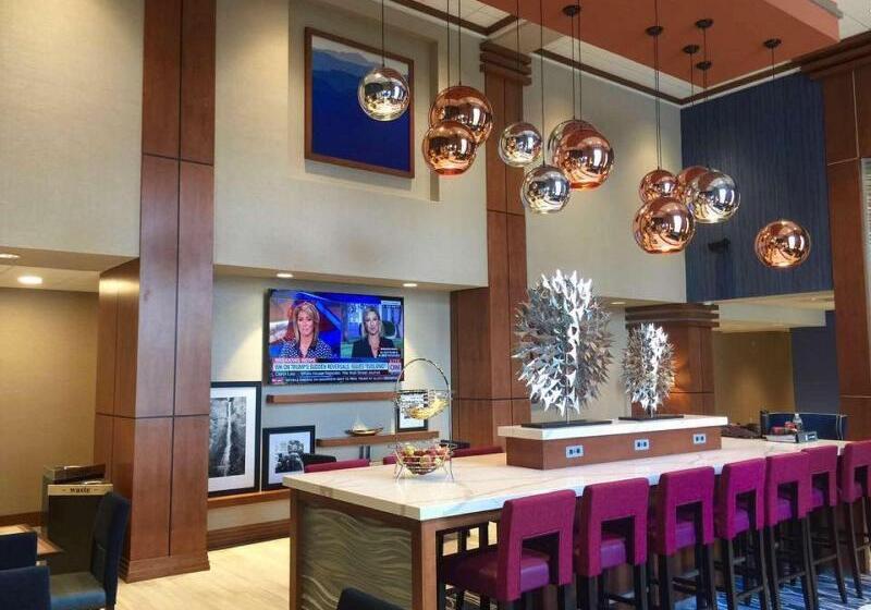 فندق Hampton Inn & Suites Newburgh Stewart Airport