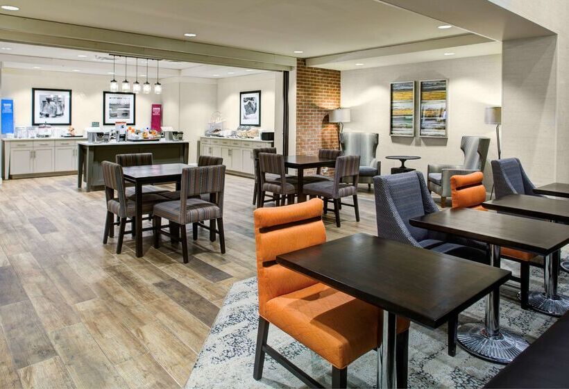 فندق Hampton Inn & Suites Pittsburg Kansas Crossing