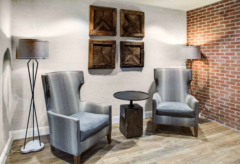 فندق Hampton Inn & Suites Pittsburg Kansas Crossing