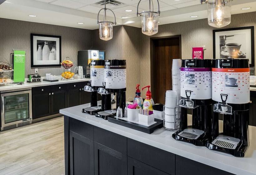 בית מלון כפרי Hampton Inn & Suites Wixom