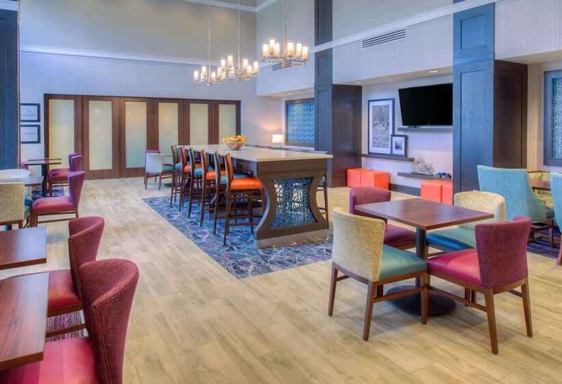 בית מלון כפרי Hampton Inn & Suites Wixom