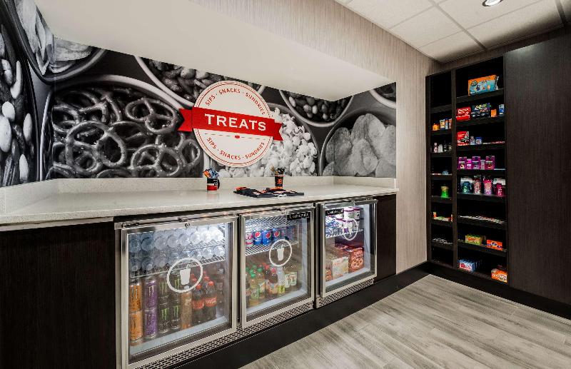 בית מלון כפרי Hampton Inn & Suites Wixom