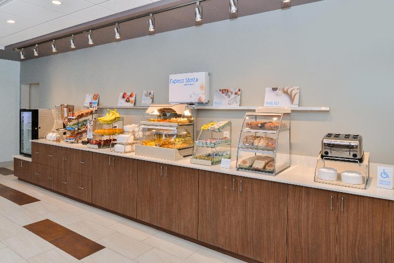 ホテル Holiday Inn Express & Suites   Ogallala, An Ihg