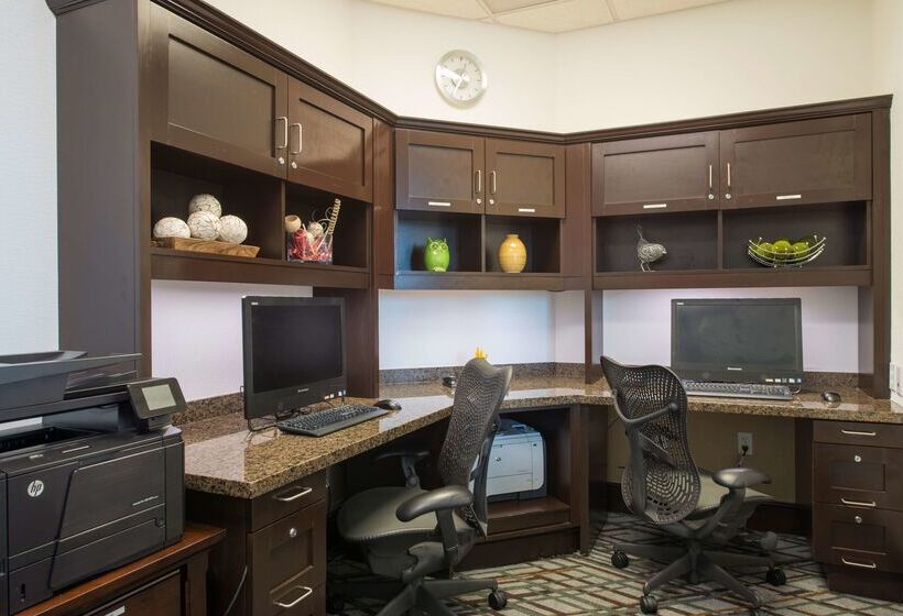 ホテル Homewood Suites By Hilton Saratoga Springs