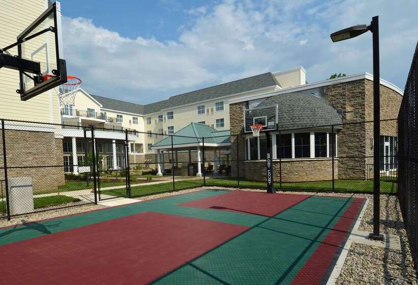 هتل Homewood Suites By Hilton Saratoga Springs