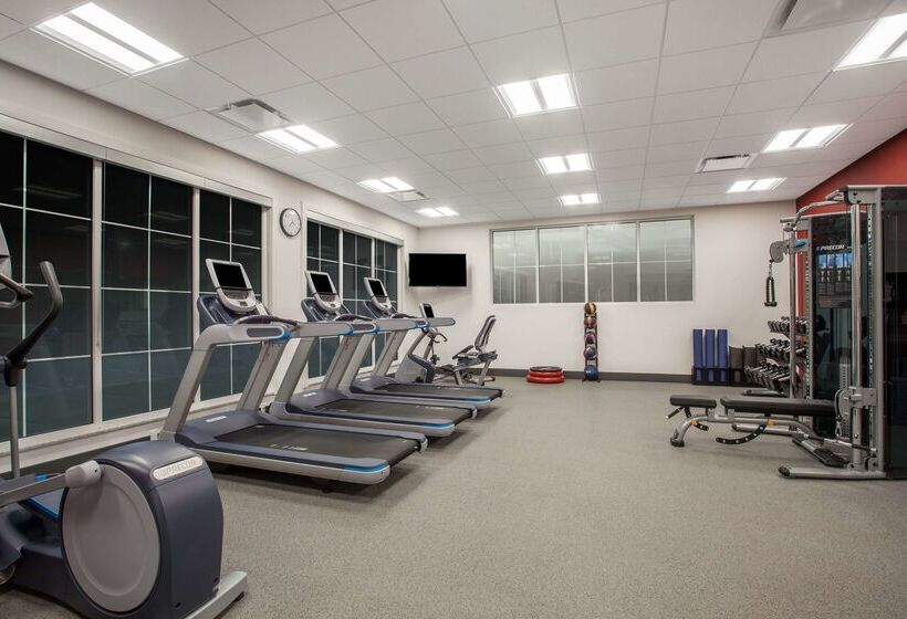 هتل Homewood Suites By Hilton Saratoga Springs