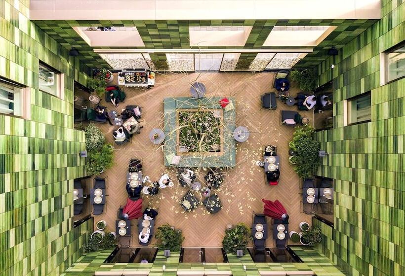 Отель Hyatt Regency Amsterdam