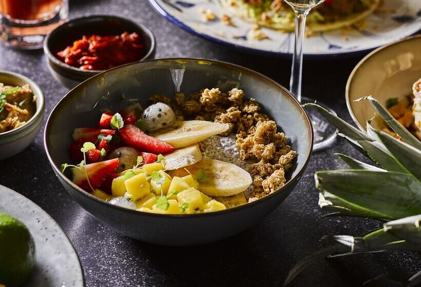 Отель Hyatt Regency Amsterdam