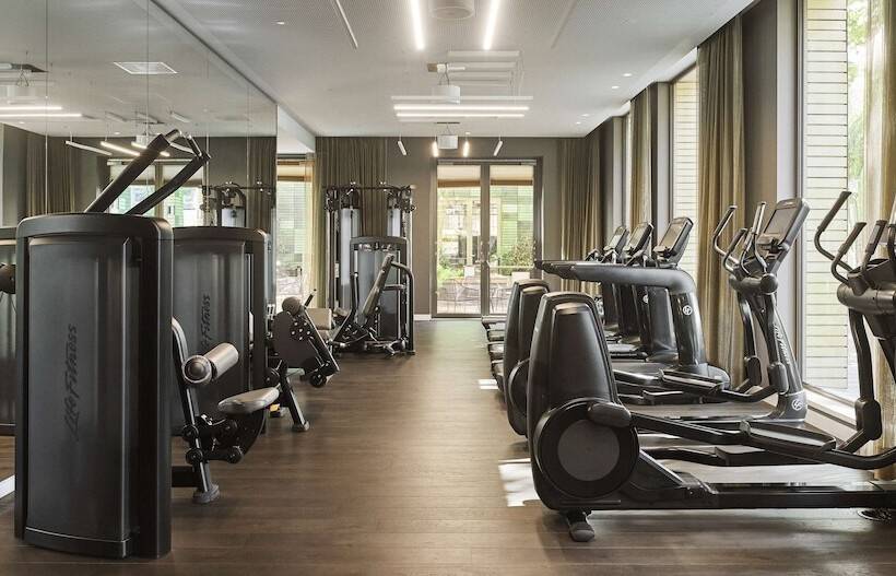 Отель Hyatt Regency Amsterdam