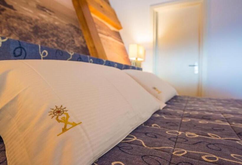 فندق La Bussola Beach