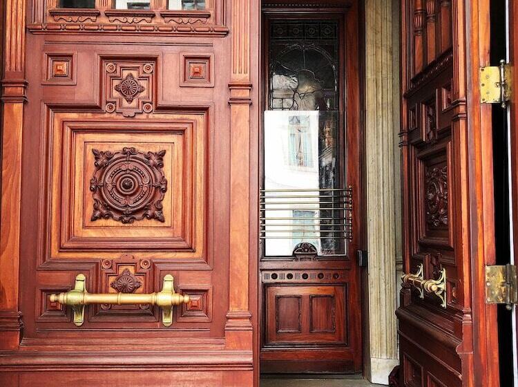 Отель Le Mount Stephen