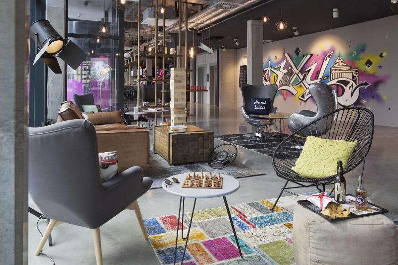 فندق Moxy Stuttgart Airport/messe