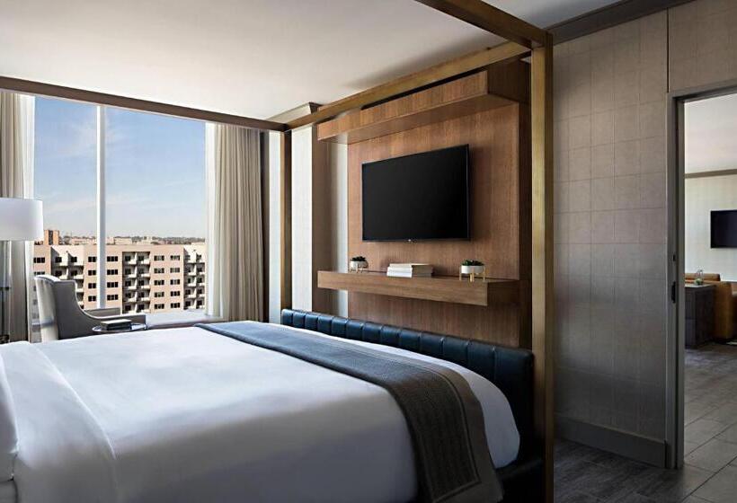 호텔 Omaha Marriott Downtown At The Capitol District