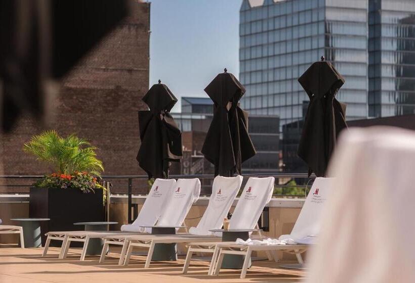 호텔 Omaha Marriott Downtown At The Capitol District