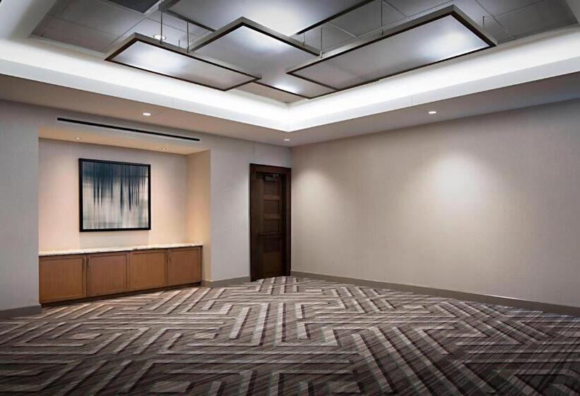 호텔 Omaha Marriott Downtown At The Capitol District