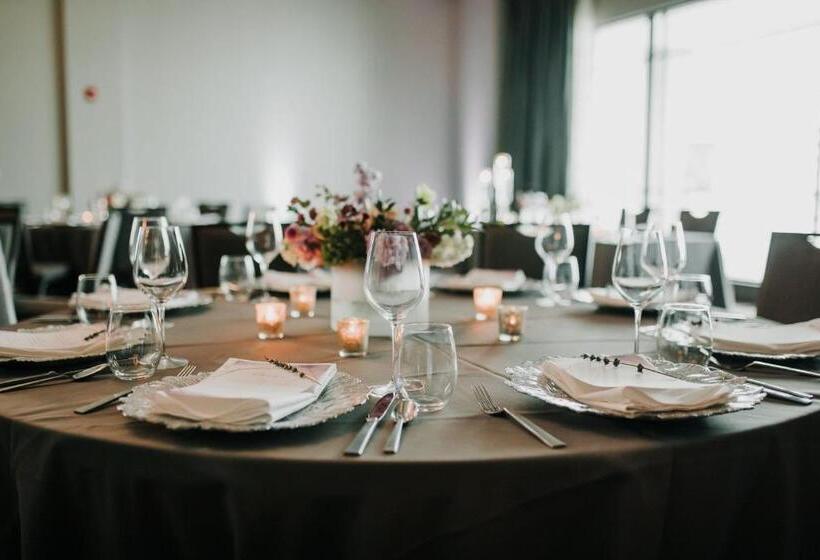 호텔 Omaha Marriott Downtown At The Capitol District