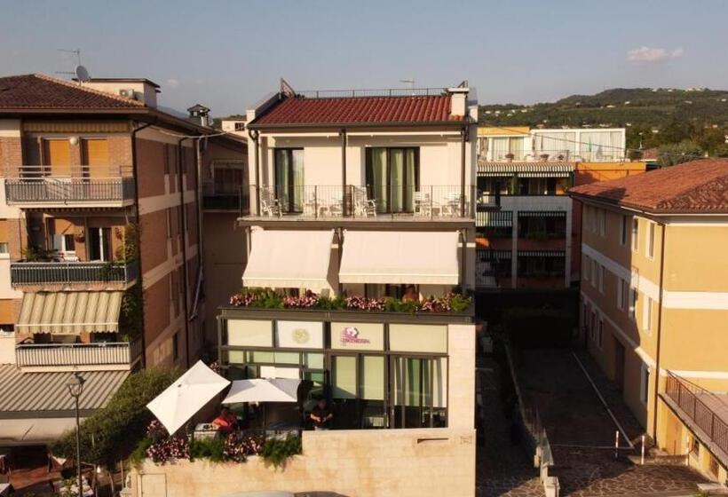 בית מלון כפרי Orchidea