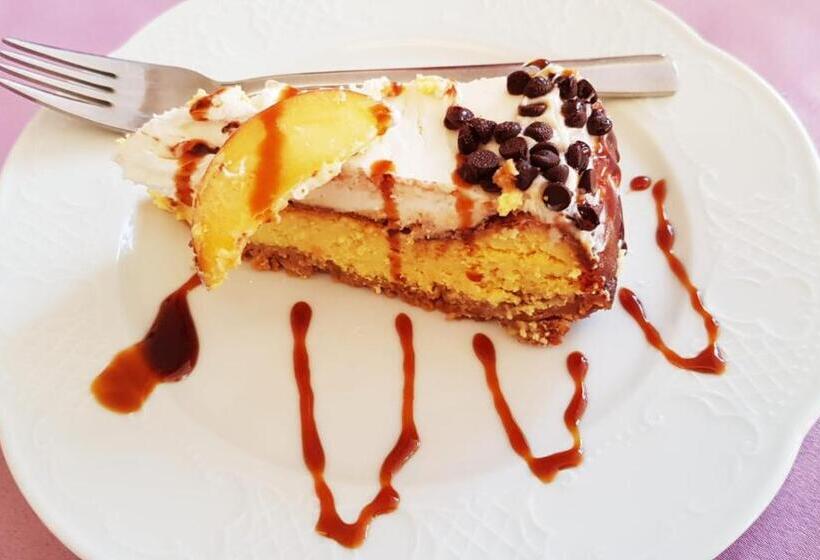 בית מלון כפרי Orchidea