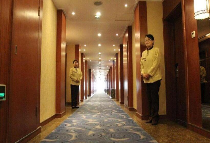 호텔 Qingdao Tianrunjinwang