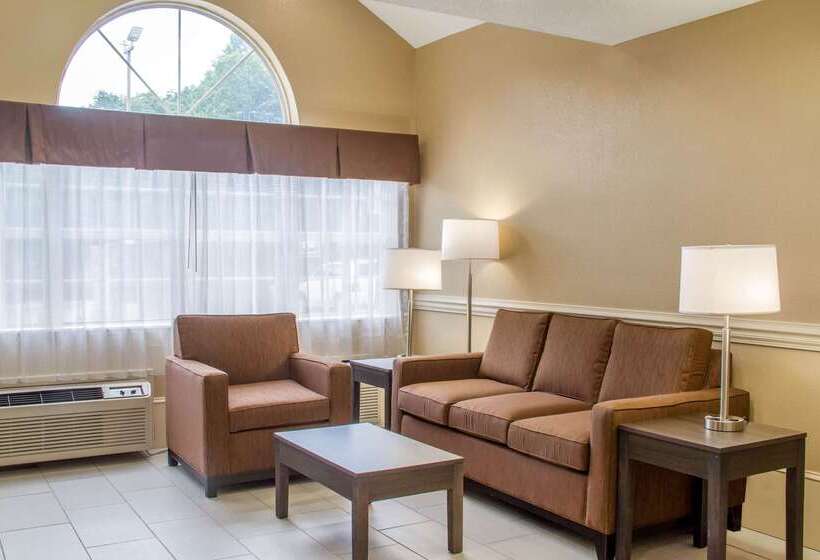 Отель Quality Inn & Suites Maggie Valley   Cherokee Area
