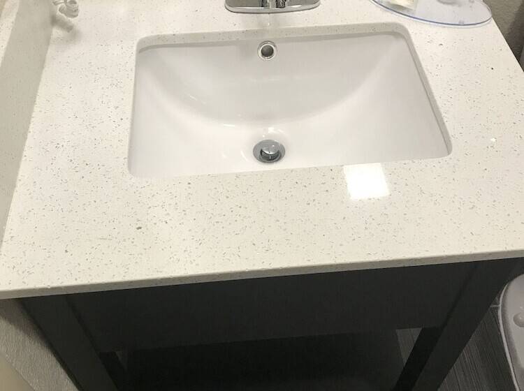 Отель Quality Inn & Suites Maggie Valley   Cherokee Area