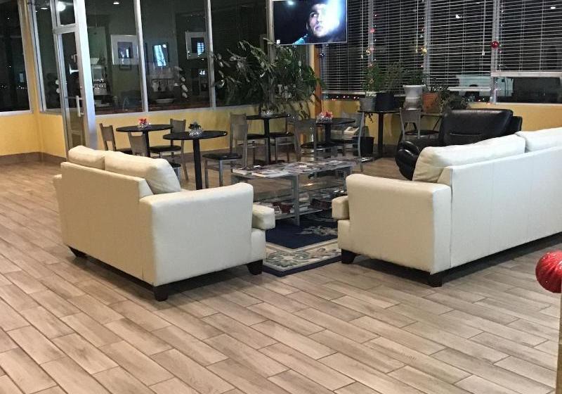 Отель Rodeway Inn