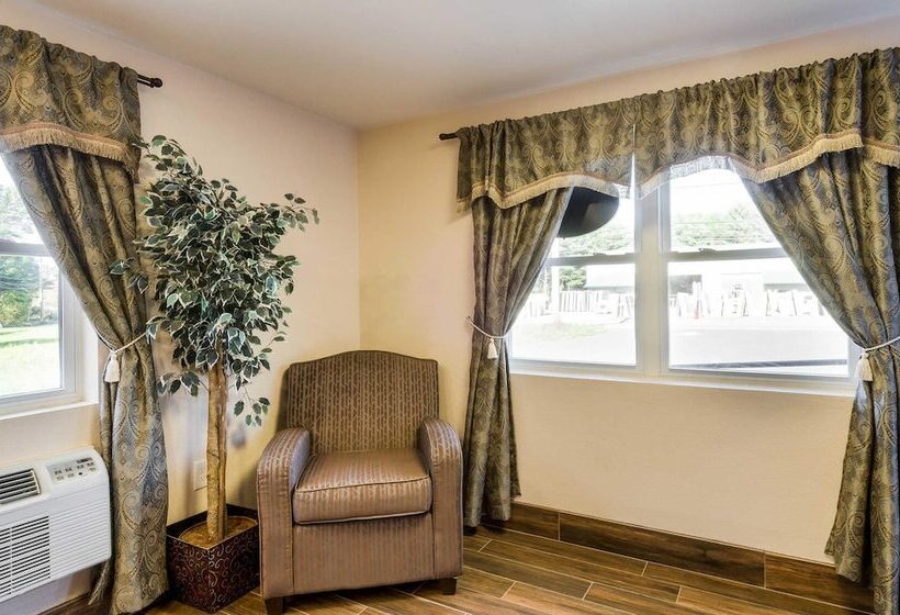 فندق Rodeway Inn Middleboroplymouth