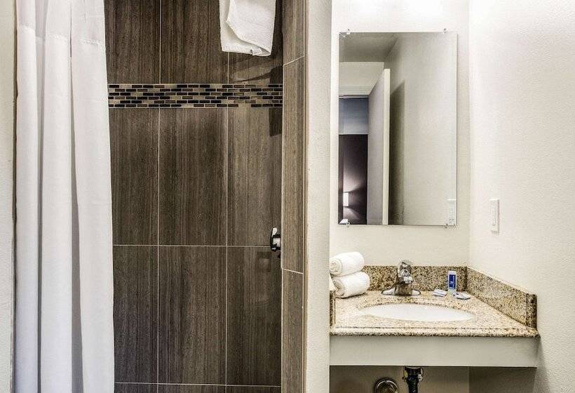 فندق Rodeway Inn Middleboroplymouth