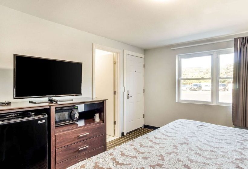 فندق Rodeway Inn Middleboroplymouth