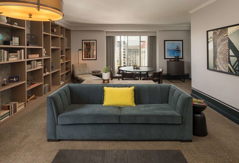 ホテル The Duniway Portland A Hilton