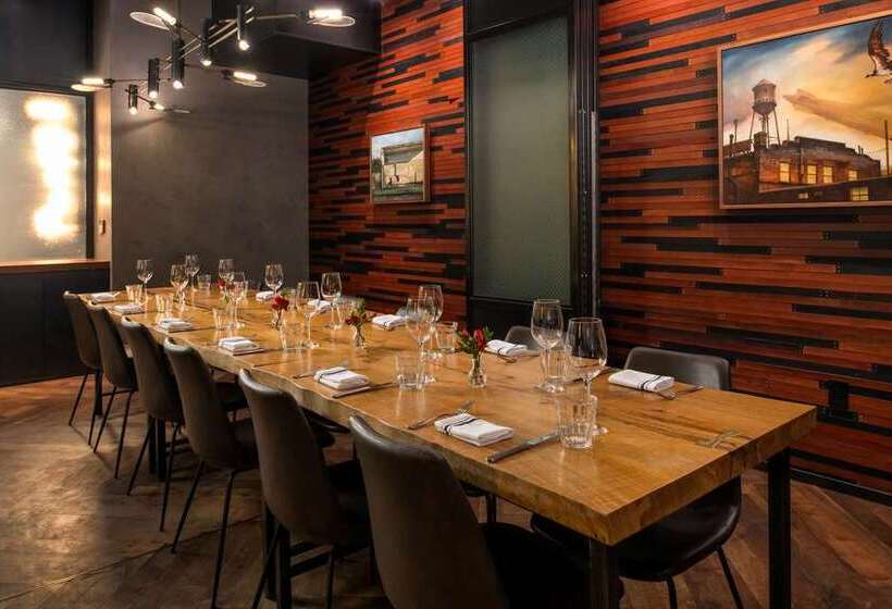 ホテル The Duniway Portland A Hilton