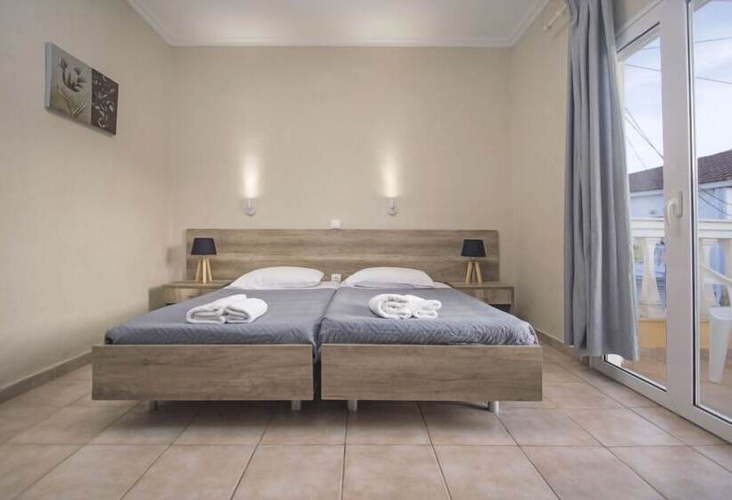 בית מלון כפרי Trabukos Beach Complex