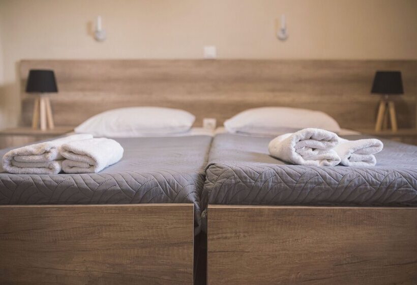 בית מלון כפרי Trabukos Beach Complex