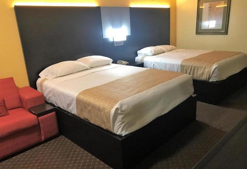 בית מלון כפרי Travelodge By Wyndham New Braunfels