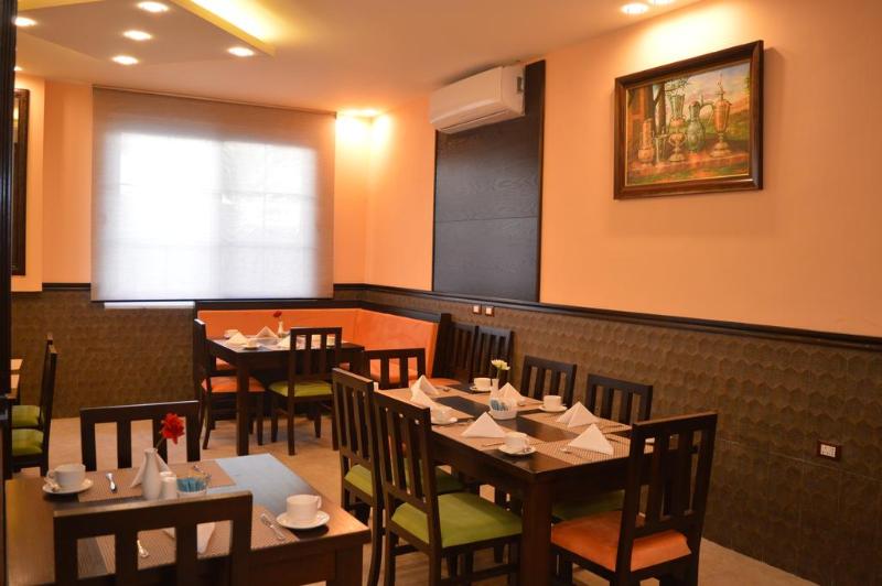 Tilal Almadina Hotel & Suites