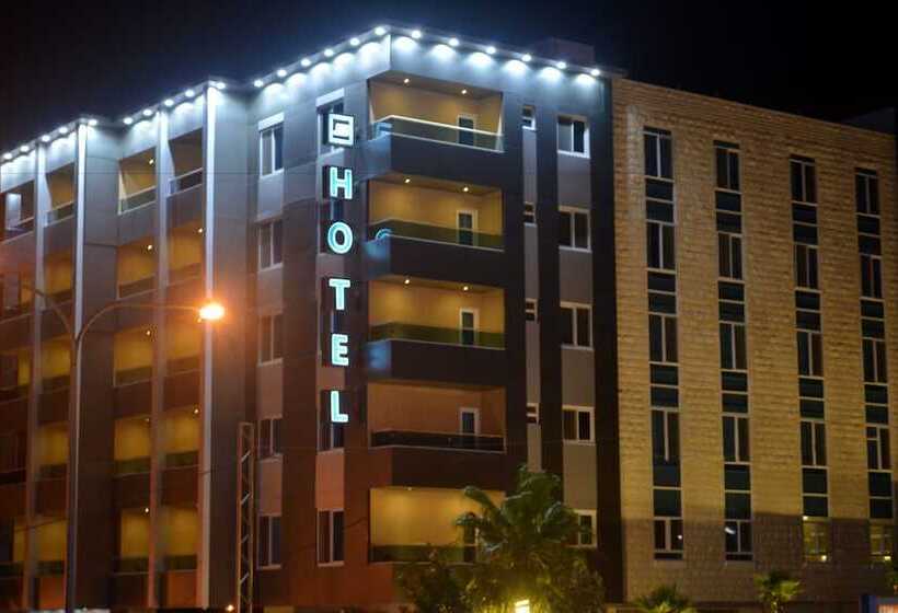 Tilal Almadina Hotel & Suites