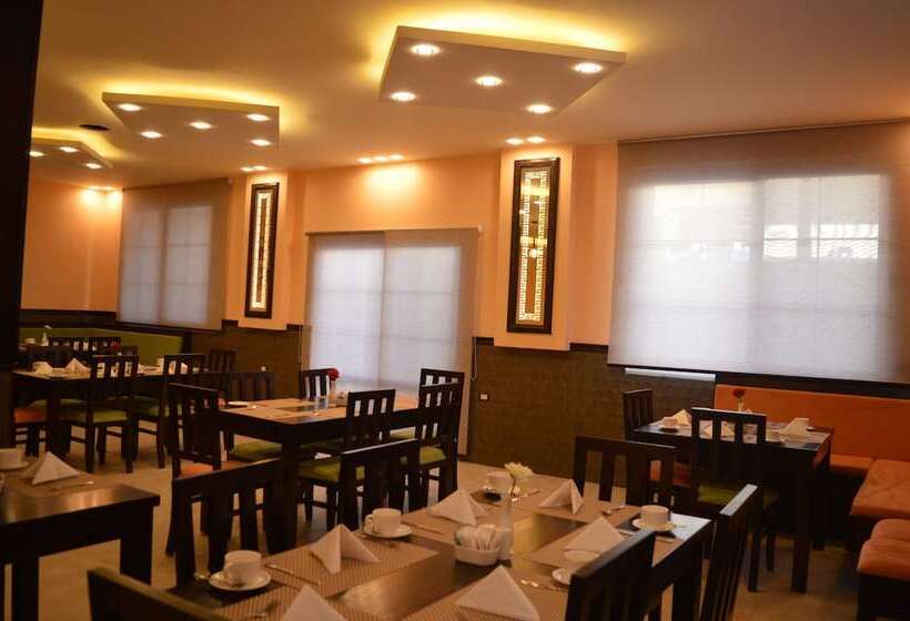 Tilal Almadina Hotel & Suites