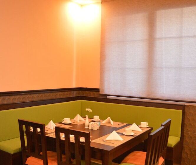 Tilal Almadina Hotel & Suites