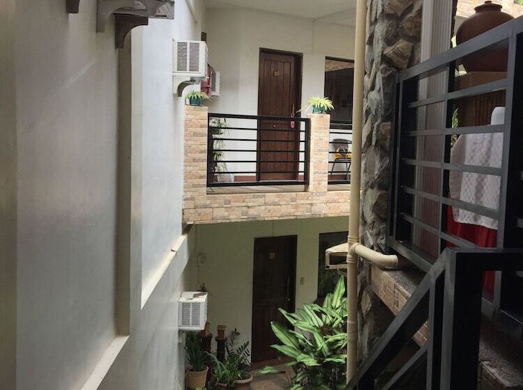 تختخواب و صبحانه Balaibinda Lodge